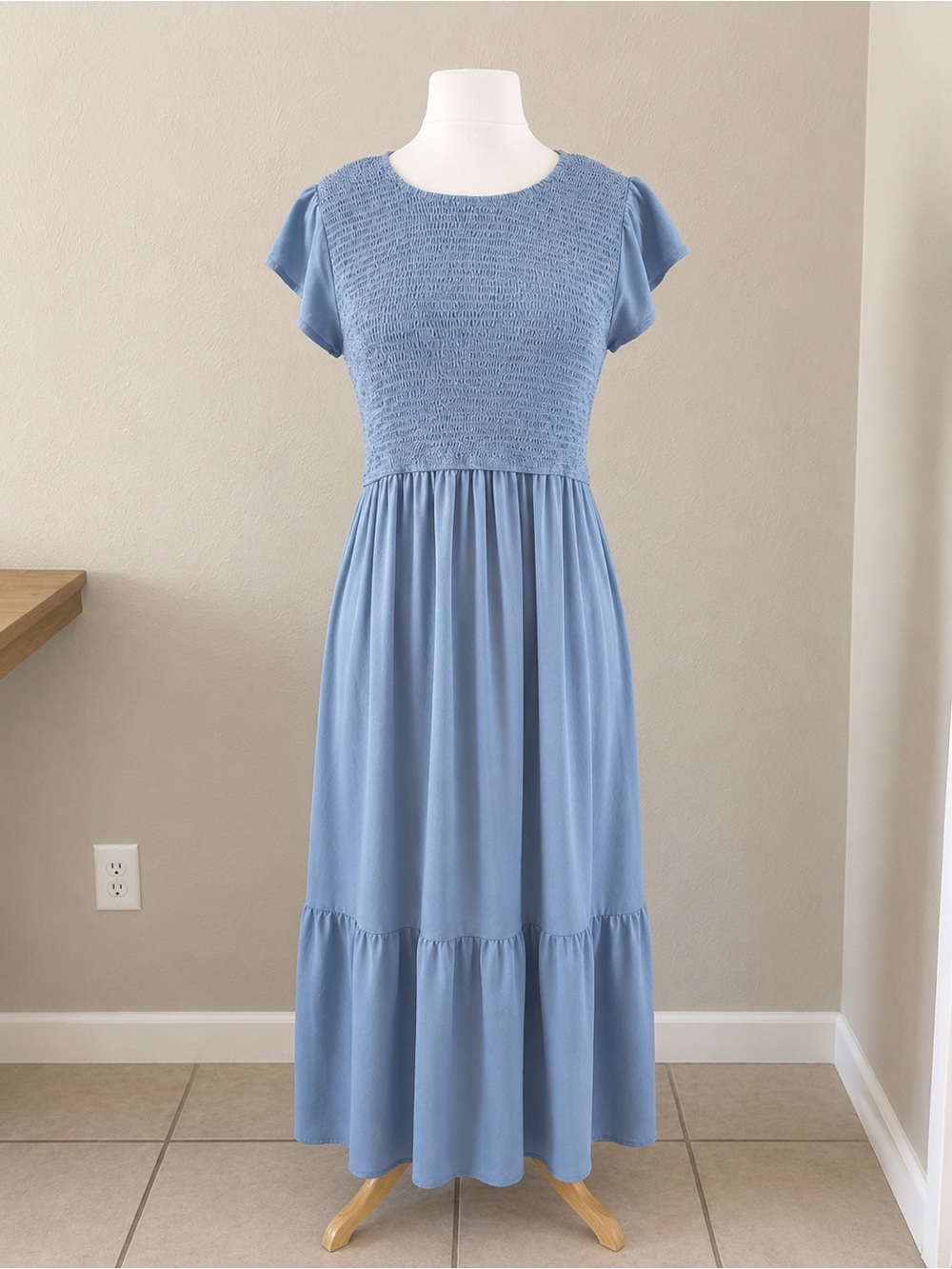 Maternity & Nursing Midi Dress Blue Smocked Bodice Size Large